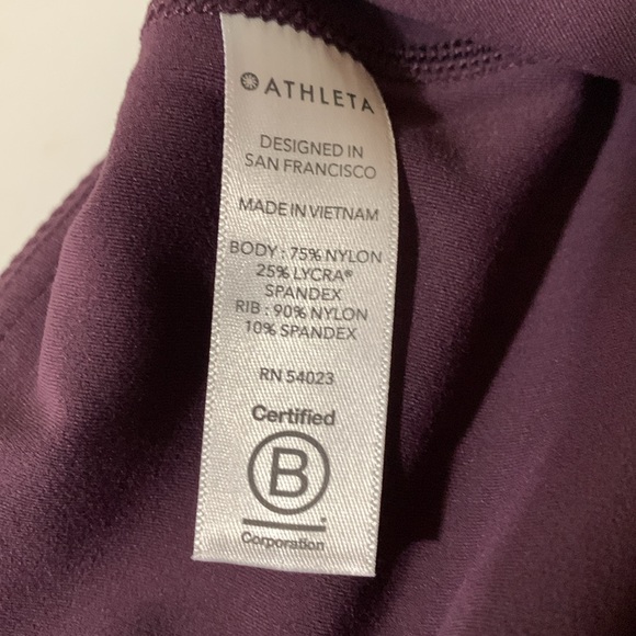 2 Athleta Studio 2.5 “ shorts women’s (2 pairs) - Picture 14 of 15